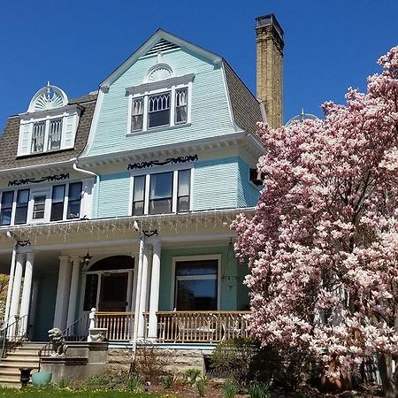 Christmas House Bed & Breakfast Racine Exterior foto